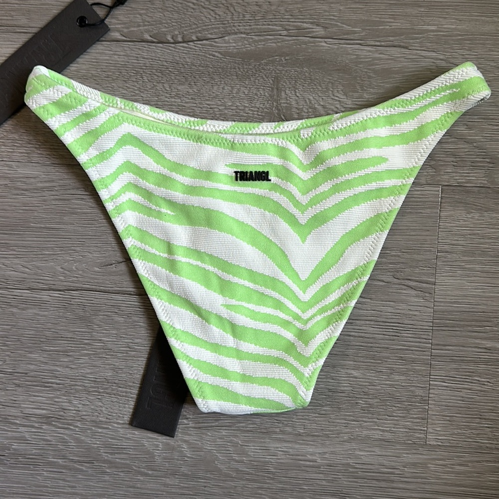 Green Zebra style swimsuit set! - Picture 14 of 15
